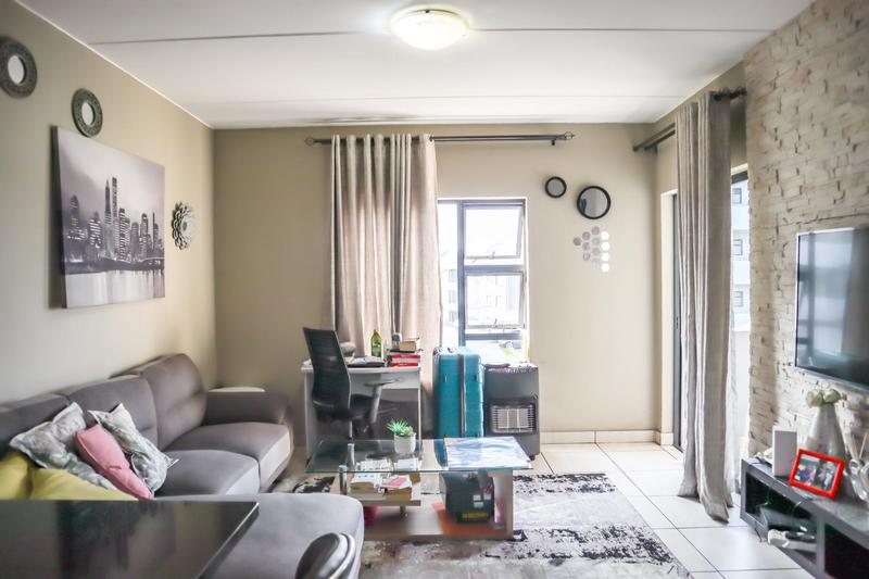2 Bedroom Property for Sale in Glen Austin Gauteng