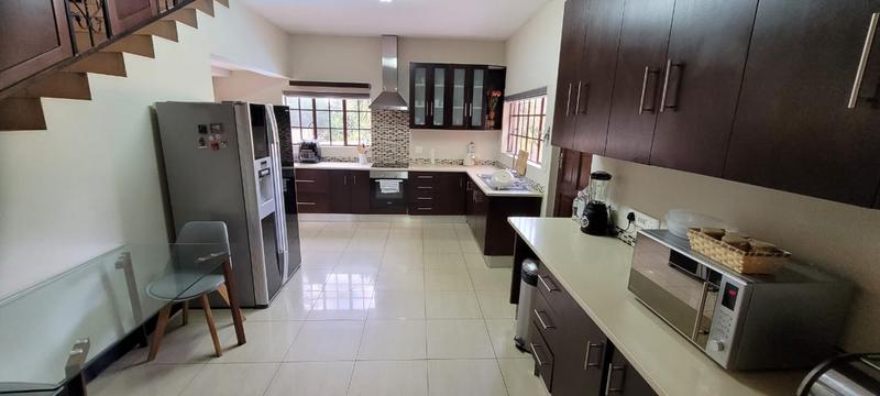 6 Bedroom Property for Sale in Glenvista Gauteng