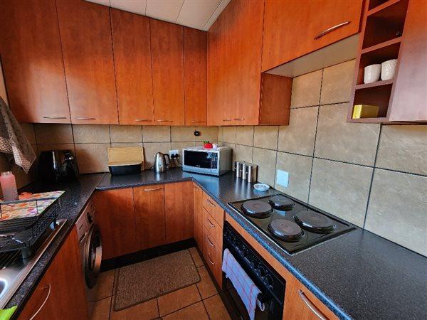 1 Bedroom Property for Sale in New Redruth Gauteng