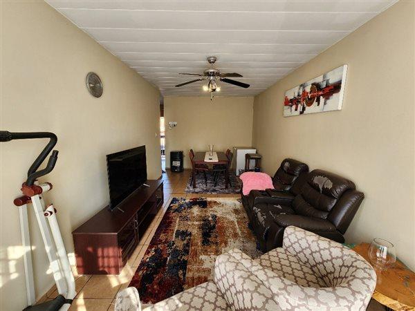 1 Bedroom Property for Sale in New Redruth Gauteng