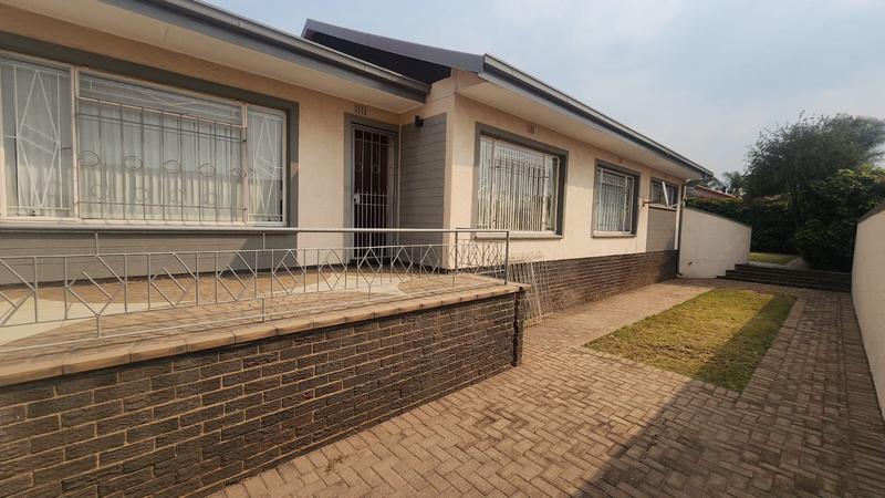 4 Bedroom Property for Sale in South Crest Gauteng