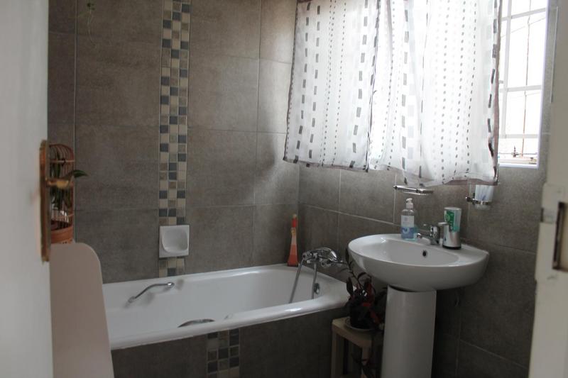 3 Bedroom Property for Sale in Eden Glen Gauteng