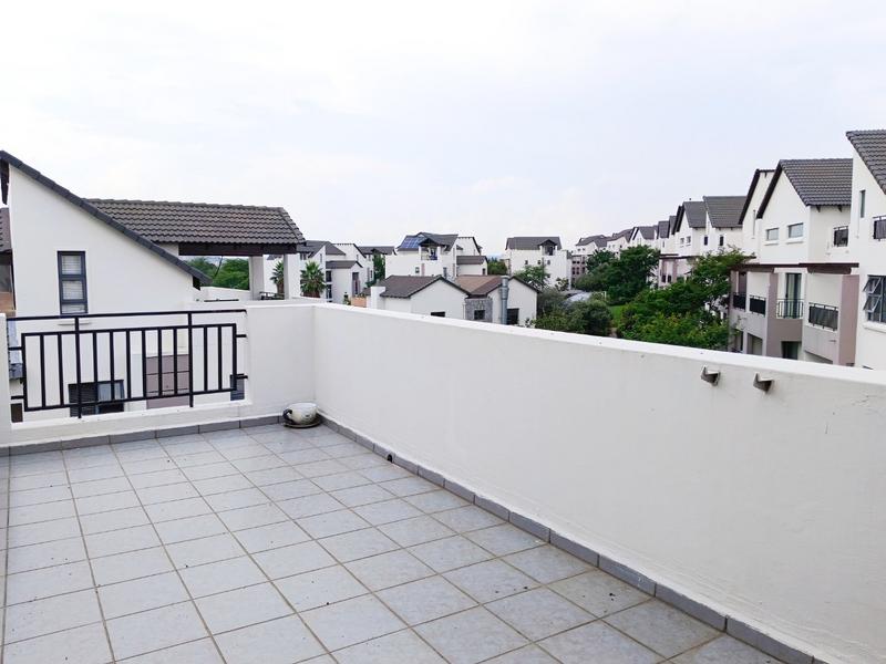 2 Bedroom Property for Sale in Dainfern Gauteng