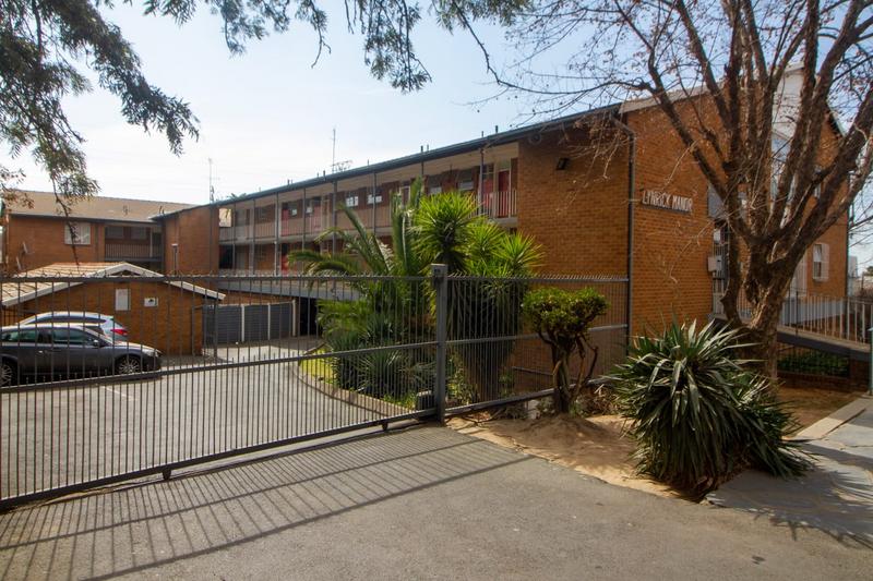 1 Bedroom Property for Sale in Kew Gauteng