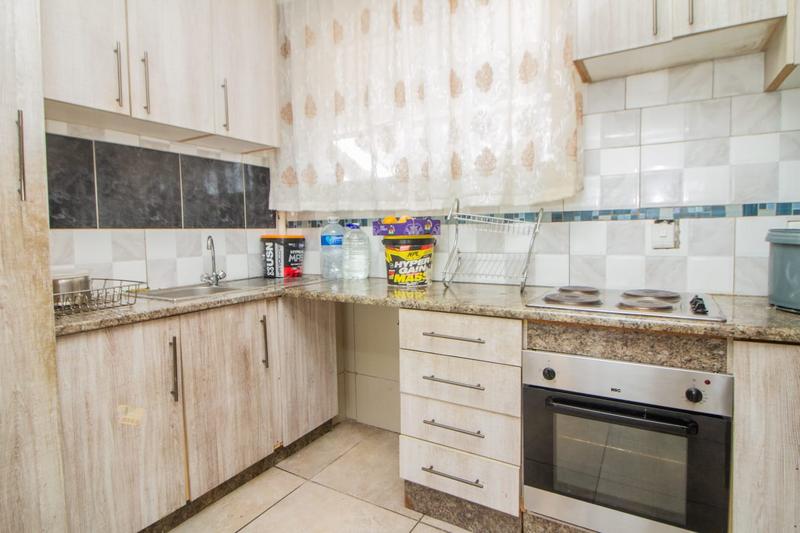 1 Bedroom Property for Sale in Kew Gauteng