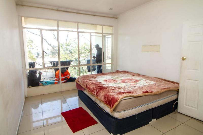 1 Bedroom Property for Sale in Kew Gauteng