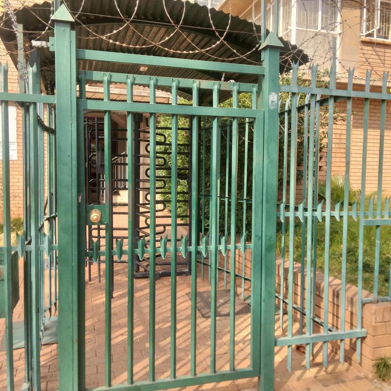 2 Bedroom Property for Sale in Sunnyside Gauteng