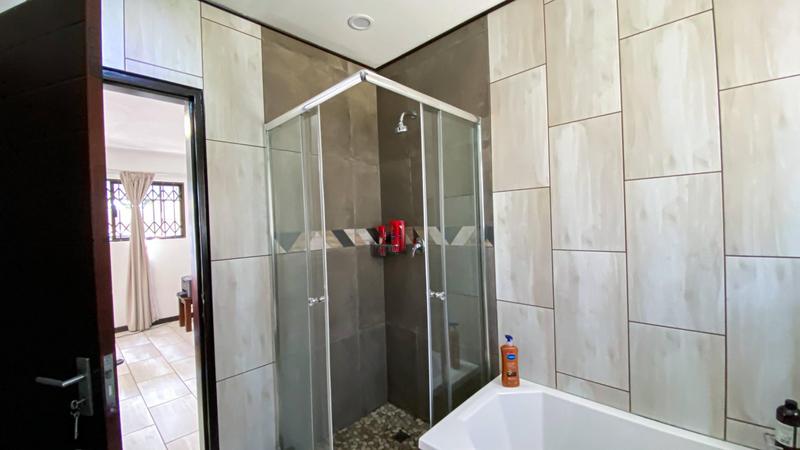 6 Bedroom Property for Sale in Marais Steyn Park Gauteng