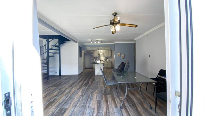 6 Bedroom Property for Sale in Marais Steyn Park Gauteng