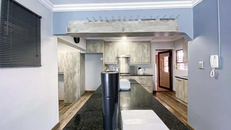 6 Bedroom Property for Sale in Marais Steyn Park Gauteng