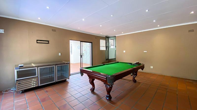 6 Bedroom Property for Sale in Marais Steyn Park Gauteng