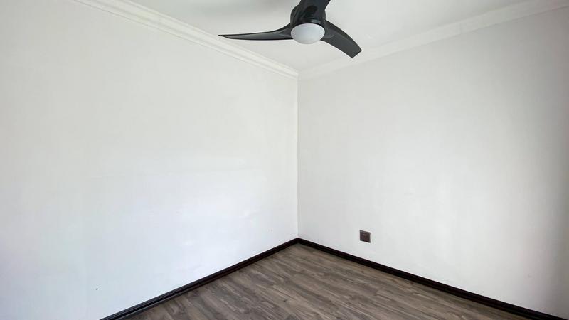 6 Bedroom Property for Sale in Marais Steyn Park Gauteng