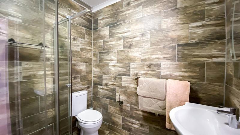 6 Bedroom Property for Sale in Marais Steyn Park Gauteng