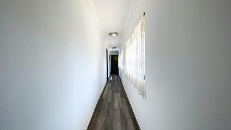 6 Bedroom Property for Sale in Marais Steyn Park Gauteng