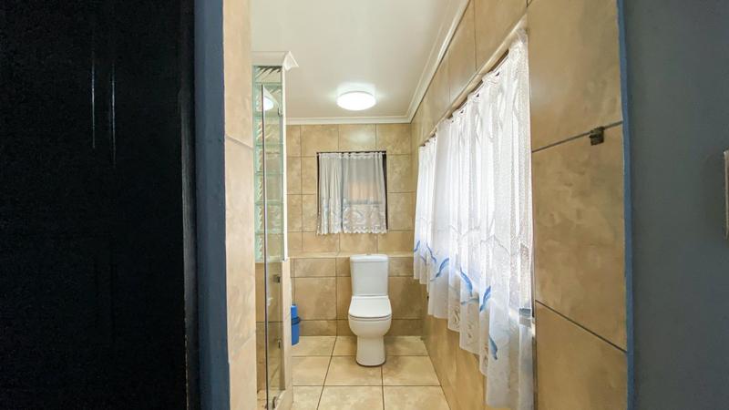 6 Bedroom Property for Sale in Marais Steyn Park Gauteng