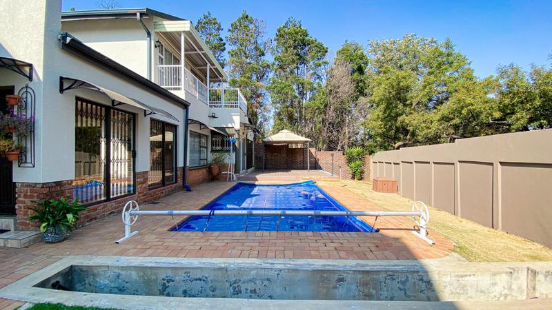 6 Bedroom Property for Sale in Marais Steyn Park Gauteng