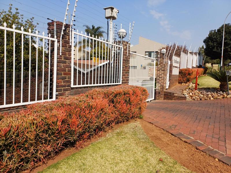 To Let 2 Bedroom Property for Rent in Morning Hill Gauteng
