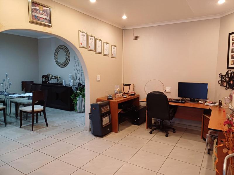 To Let 2 Bedroom Property for Rent in Morning Hill Gauteng