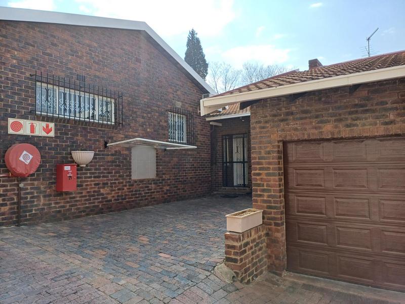 To Let 2 Bedroom Property for Rent in Morning Hill Gauteng