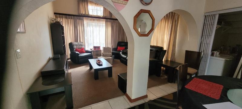 3 Bedroom Property for Sale in Glenvista Gauteng