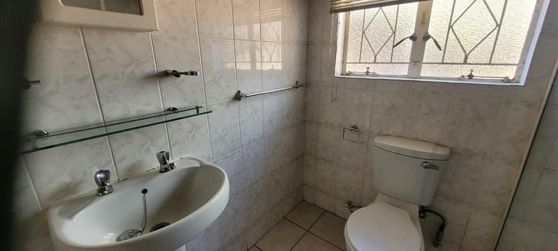 3 Bedroom Property for Sale in Glenvista Gauteng