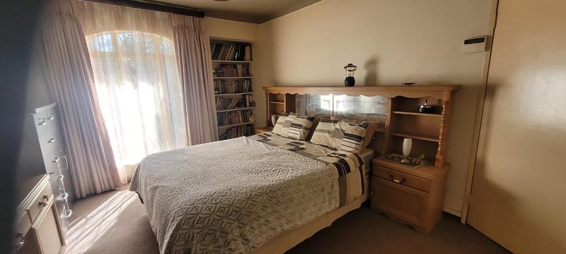 3 Bedroom Property for Sale in Glenvista Gauteng