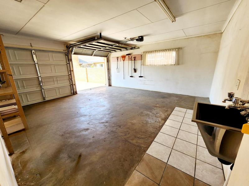 3 Bedroom Property for Sale in Vanderbijlpark SW 5 Gauteng