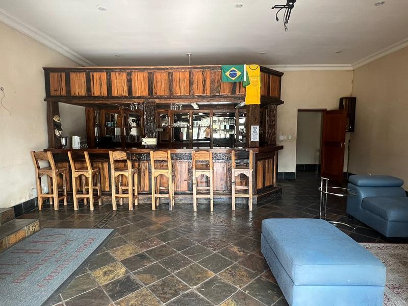 6 Bedroom Property for Sale in Mooikloof Gauteng
