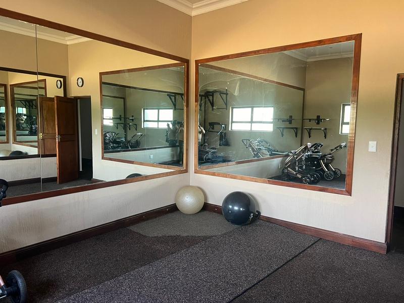 6 Bedroom Property for Sale in Mooikloof Gauteng