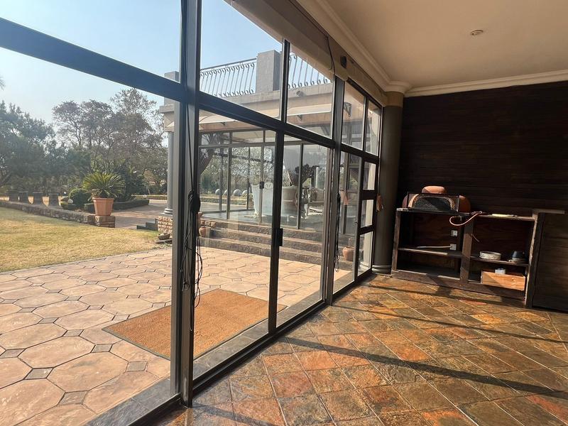 6 Bedroom Property for Sale in Mooikloof Gauteng