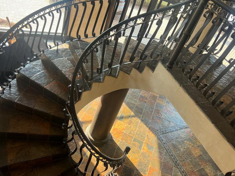 6 Bedroom Property for Sale in Mooikloof Gauteng