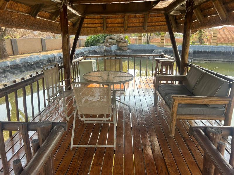 6 Bedroom Property for Sale in Mooikloof Gauteng