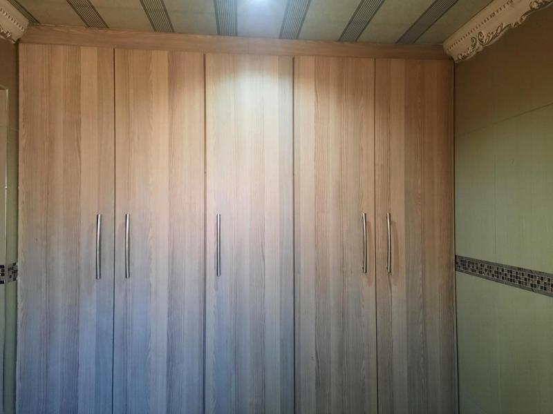 2 Bedroom Property for Sale in Lakeside Gauteng