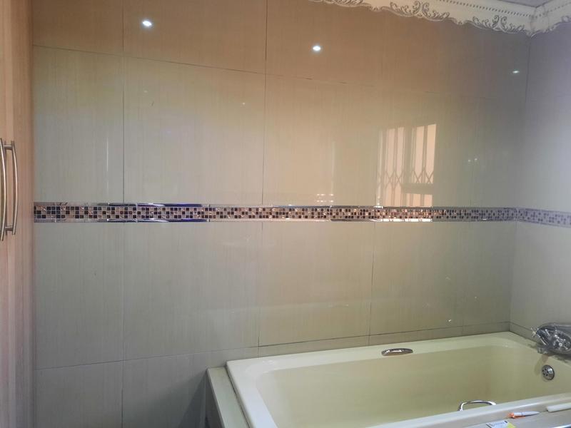 2 Bedroom Property for Sale in Lakeside Gauteng