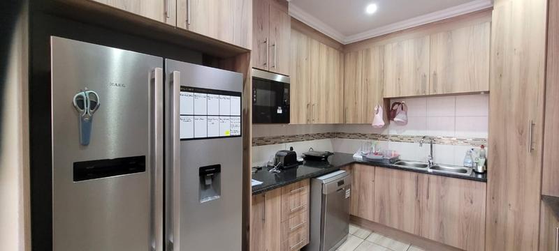 3 Bedroom Property for Sale in New Market Gauteng