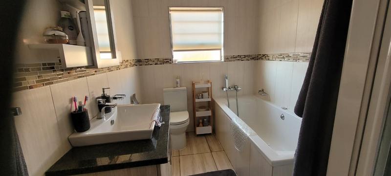 3 Bedroom Property for Sale in New Market Gauteng