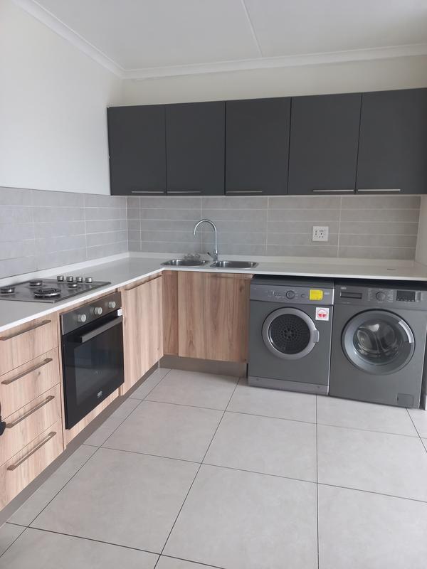 To Let 1 Bedroom Property for Rent in Modderfontein Gauteng