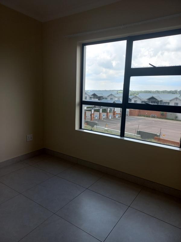 To Let 1 Bedroom Property for Rent in Modderfontein Gauteng