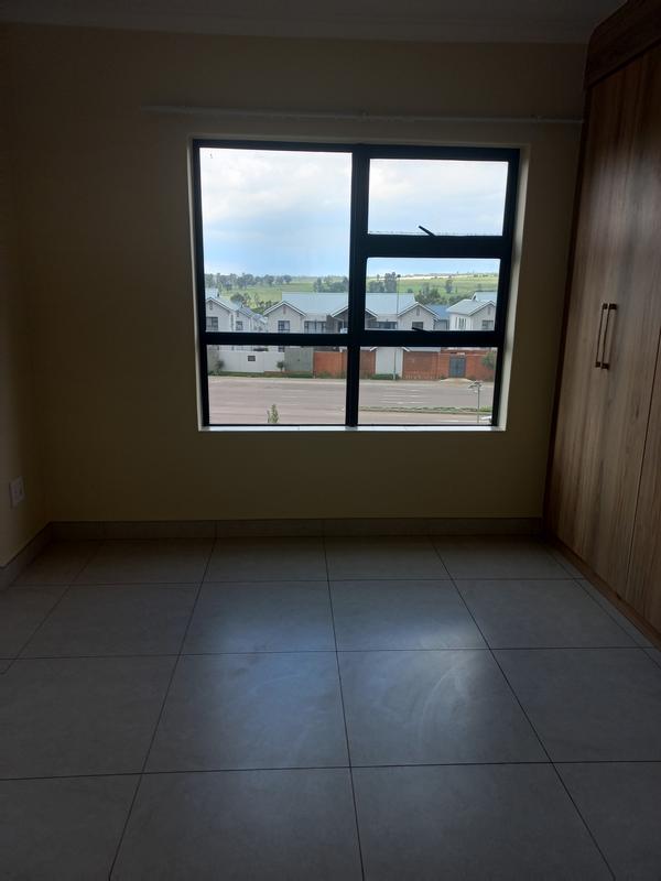 To Let 1 Bedroom Property for Rent in Modderfontein Gauteng