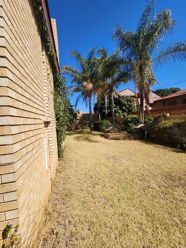 4 Bedroom Property for Sale in Claudius Gauteng
