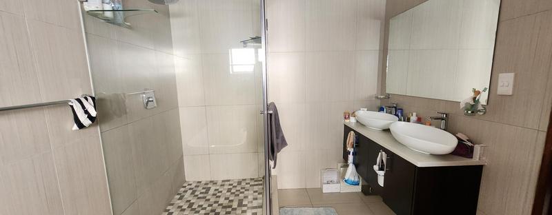 5 Bedroom Property for Sale in Bedfordview Gauteng