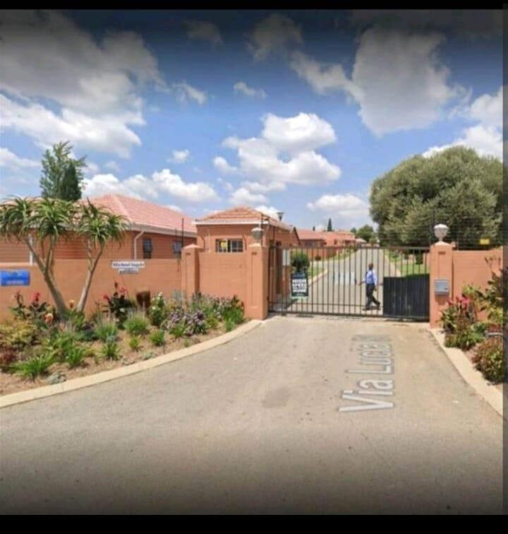 To Let 3 Bedroom Property for Rent in Noordwyk Gauteng