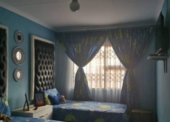 To Let 3 Bedroom Property for Rent in Noordwyk Gauteng