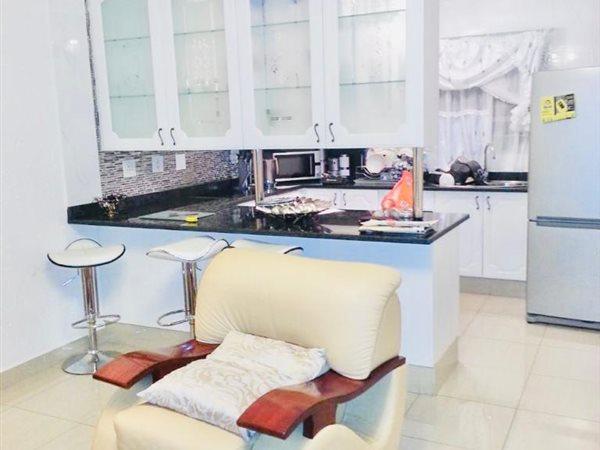 To Let 2 Bedroom Property for Rent in Vorna Valley Gauteng