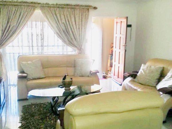 To Let 2 Bedroom Property for Rent in Vorna Valley Gauteng