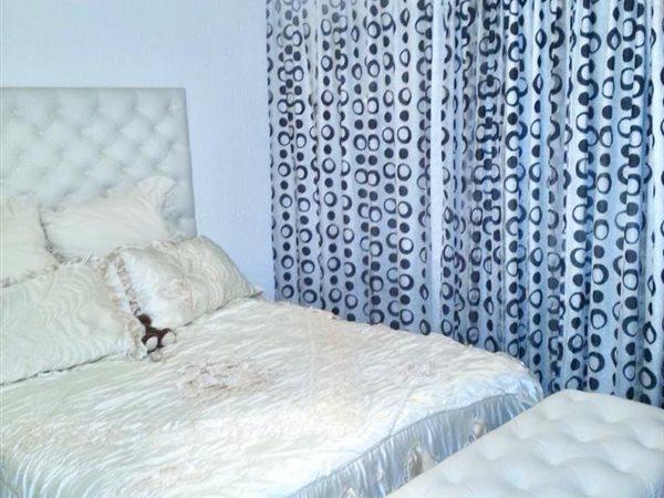 To Let 2 Bedroom Property for Rent in Vorna Valley Gauteng