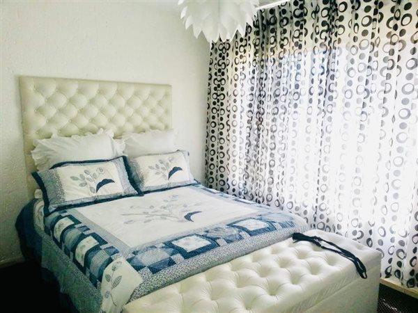 To Let 2 Bedroom Property for Rent in Vorna Valley Gauteng