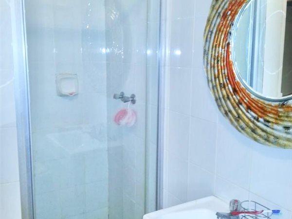 To Let 2 Bedroom Property for Rent in Vorna Valley Gauteng