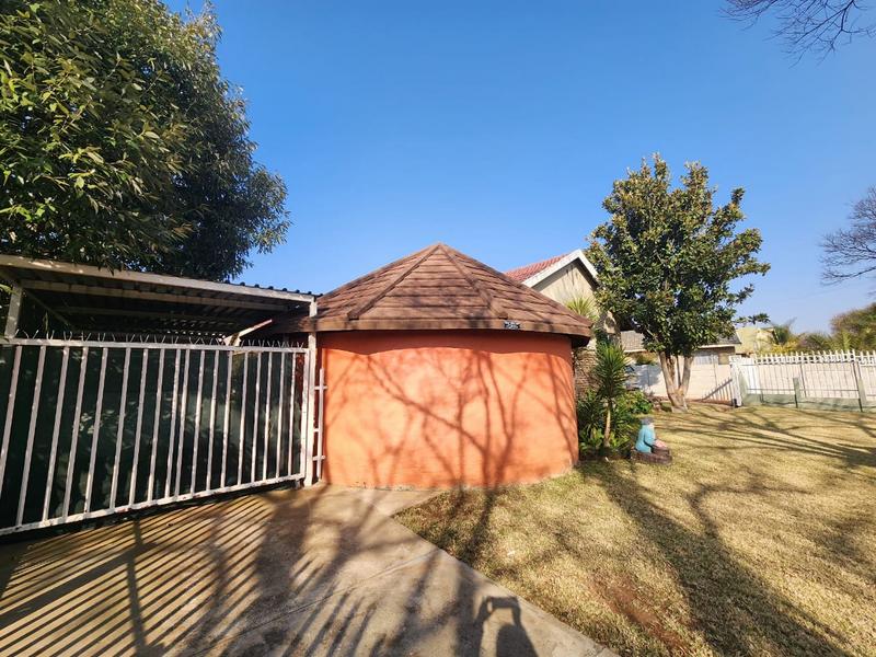 3 Bedroom Property for Sale in Greenhills Gauteng