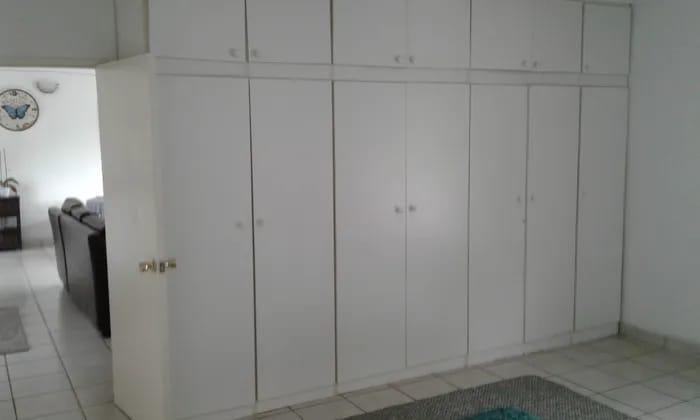 2 Bedroom Property for Sale in Glen Austin Gauteng